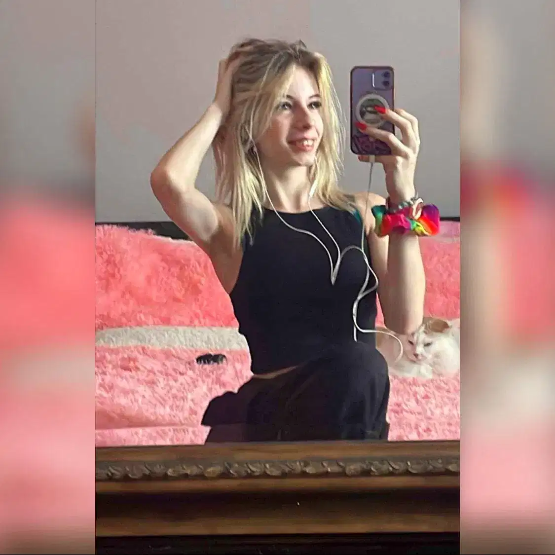 Naughtygirll