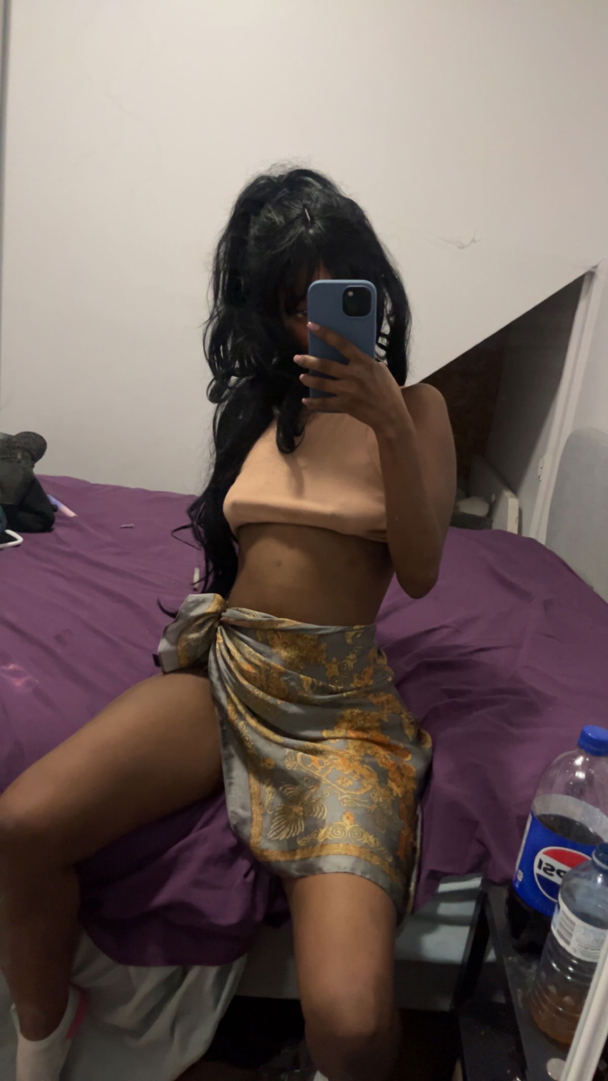 Lona