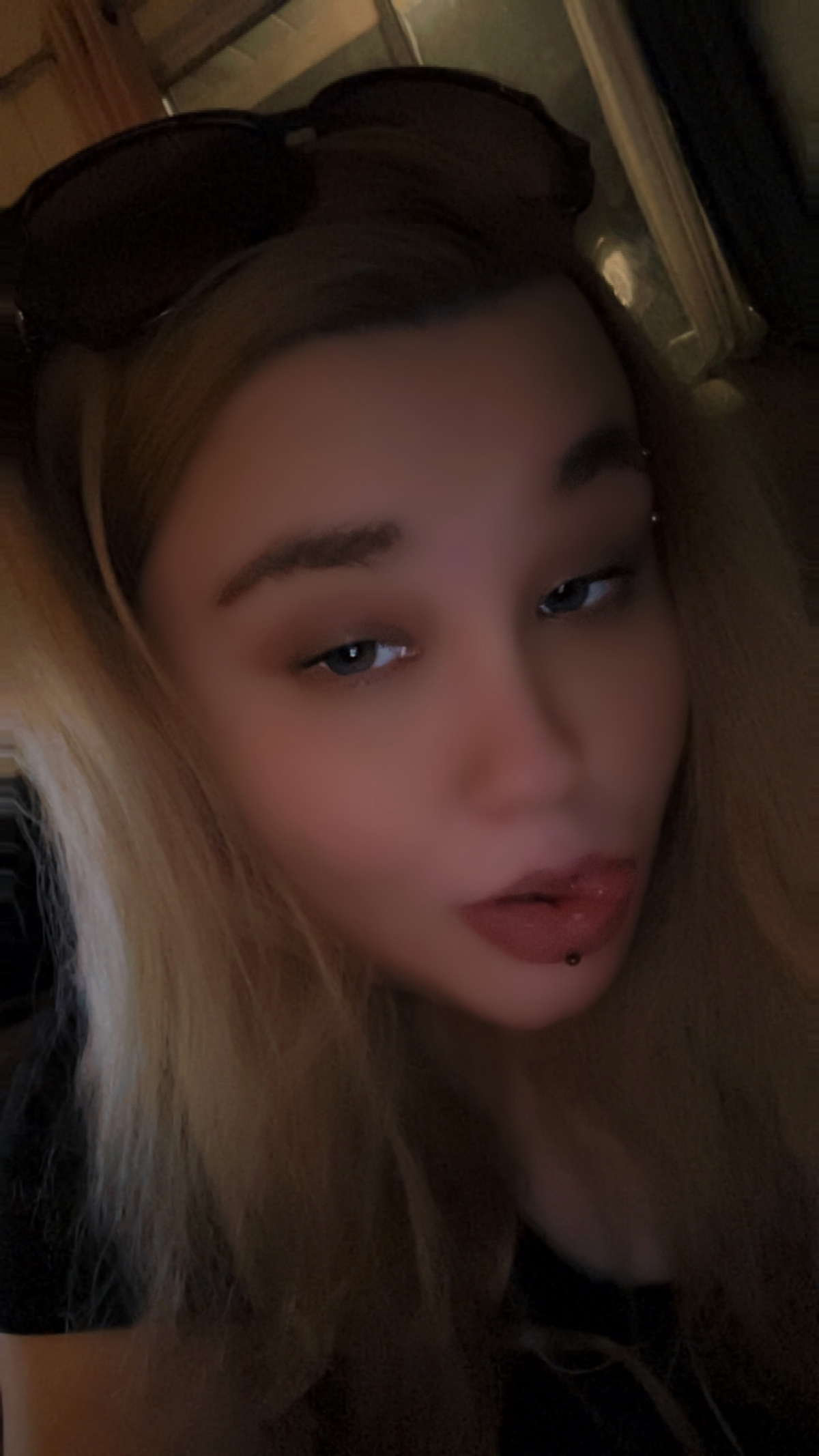 Blondasse23