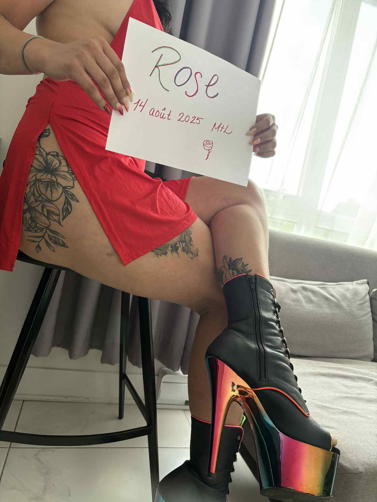 Rose80498326