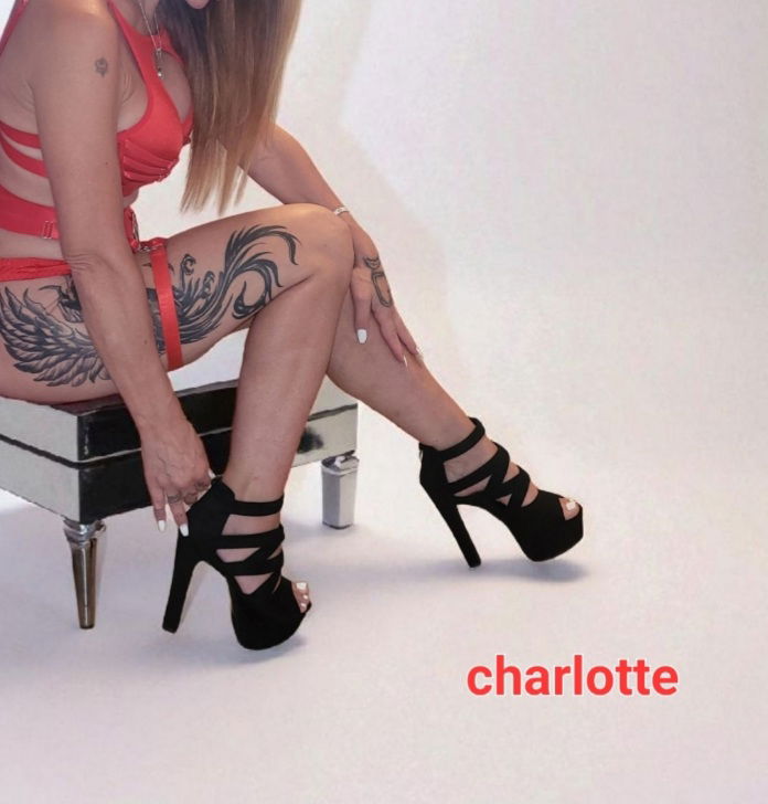 Charlotte3233