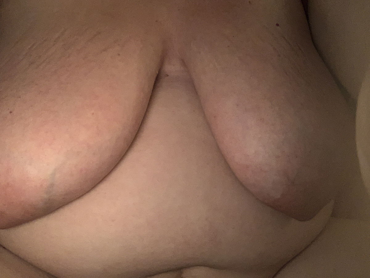 Stephanie48