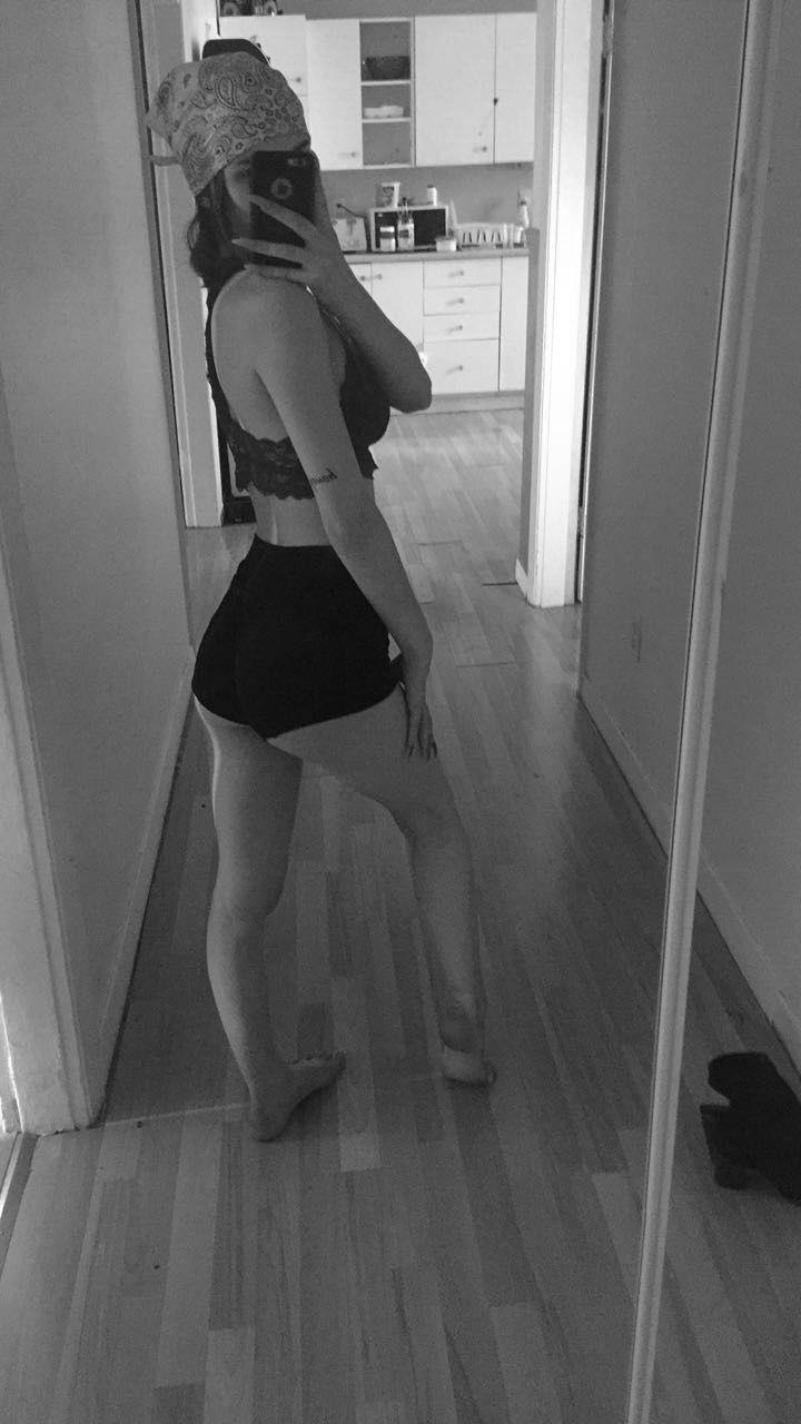 Selena01