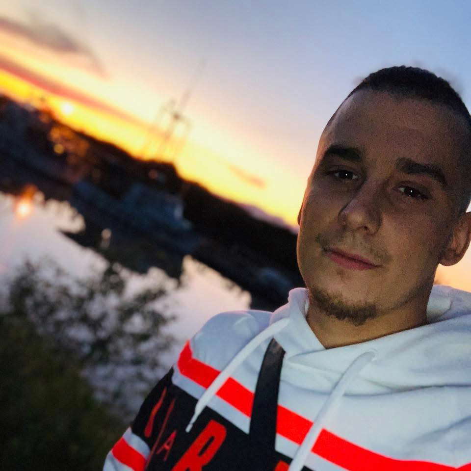 Hotyoungboy