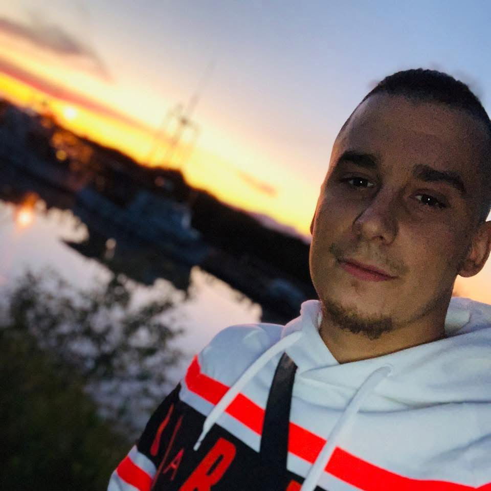 Hotyoungboy