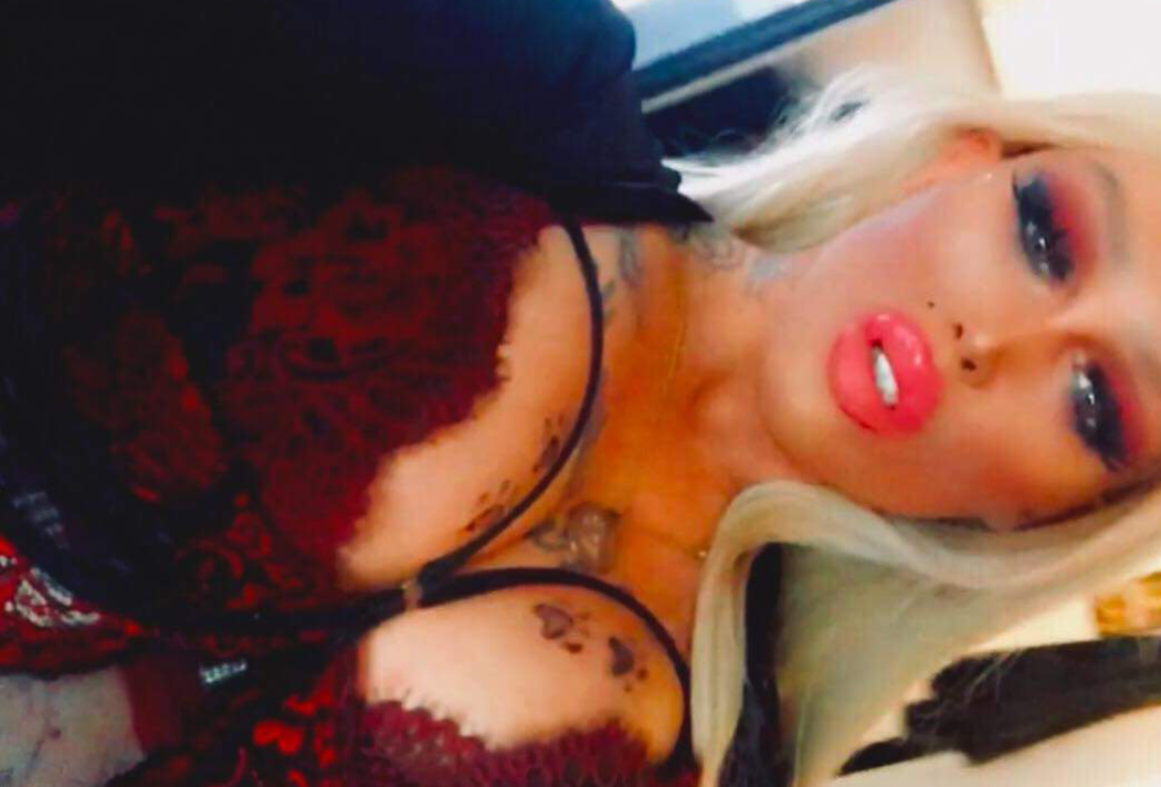 PromoLARACROFTXTRANSEX