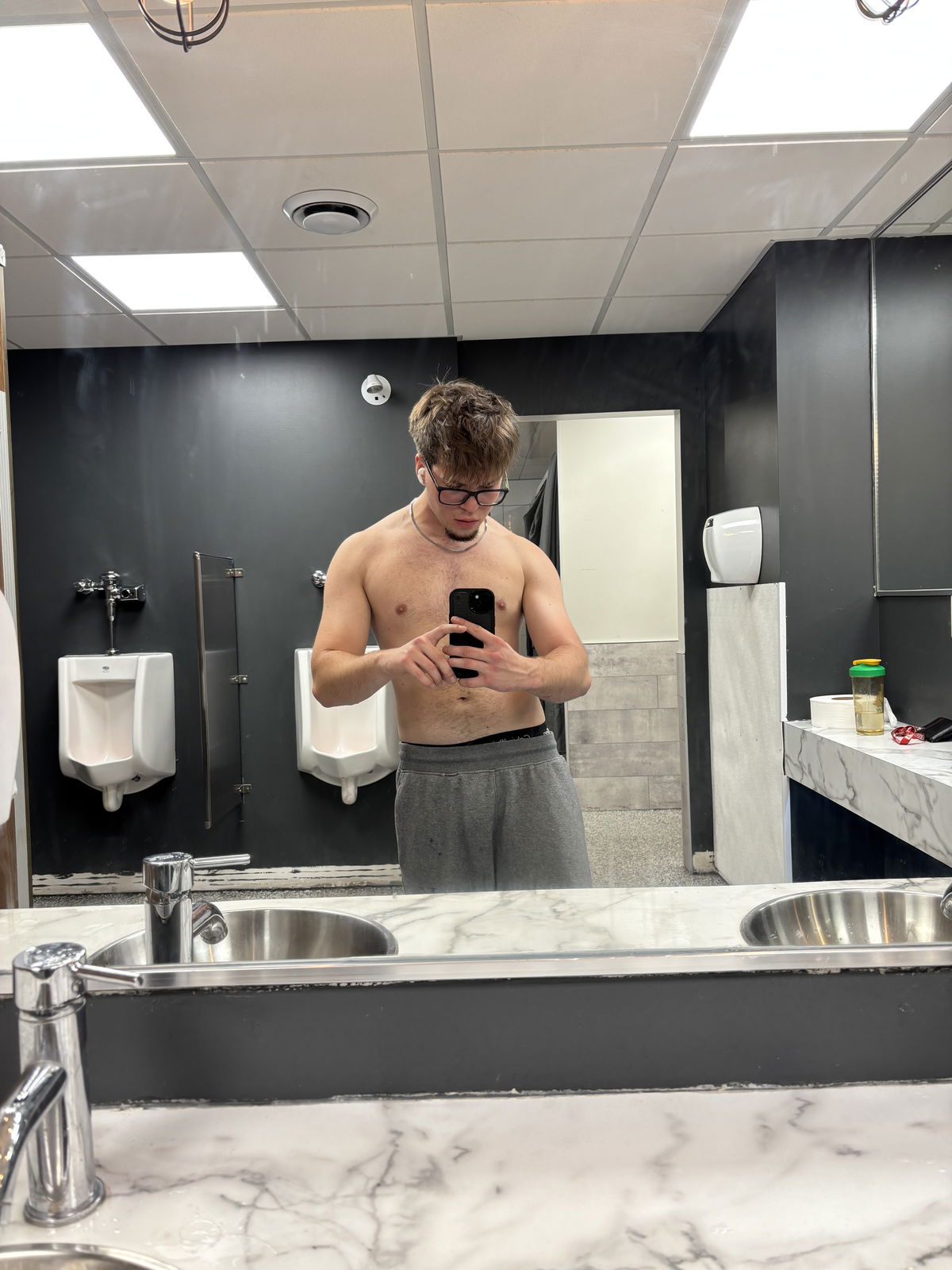 Youngstraight18men