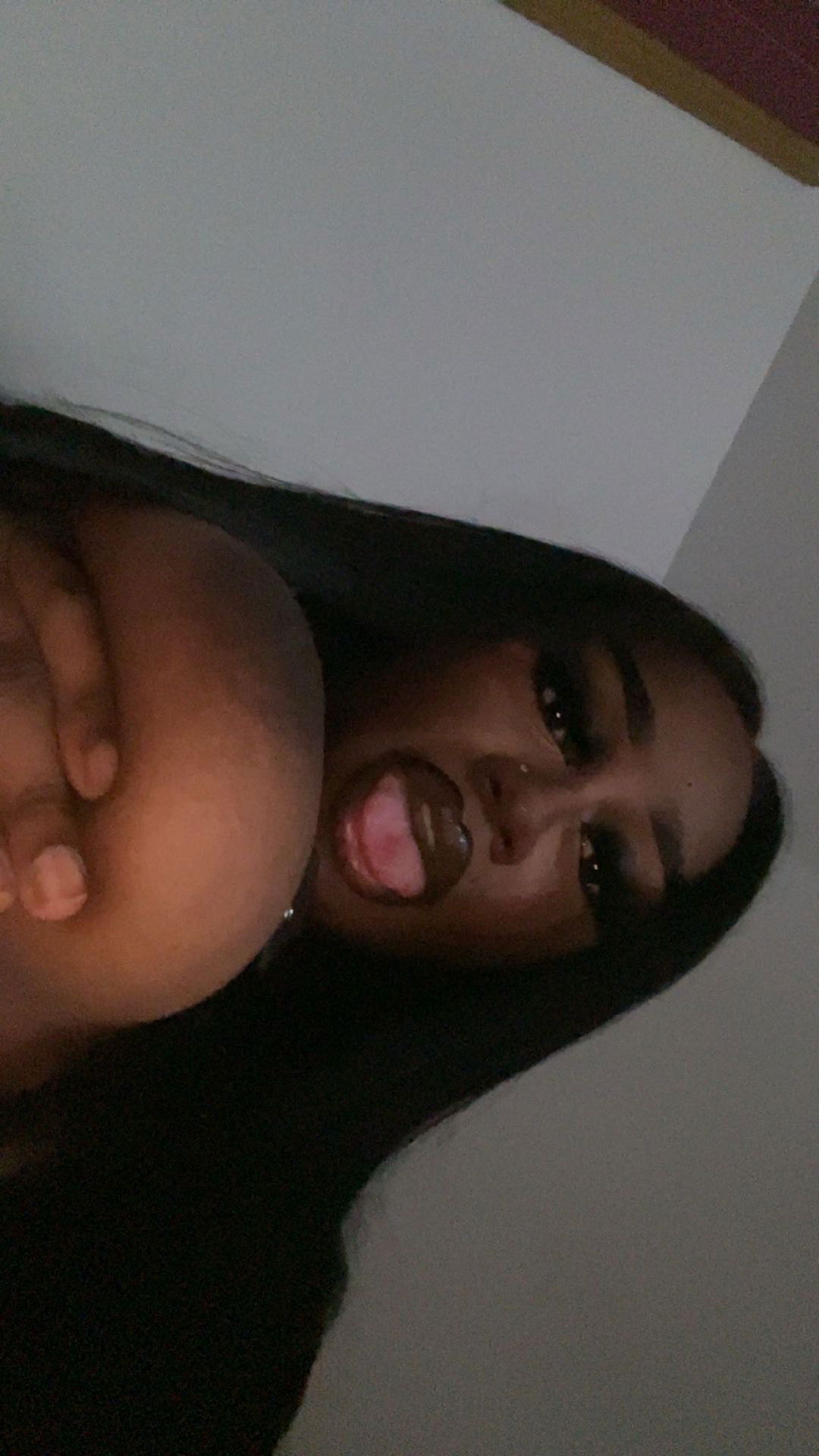Monicabadgirl