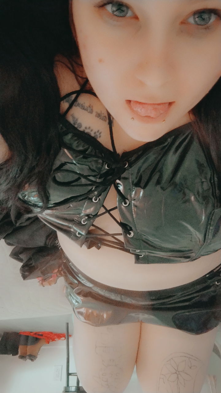 KinnyetBearSexe
