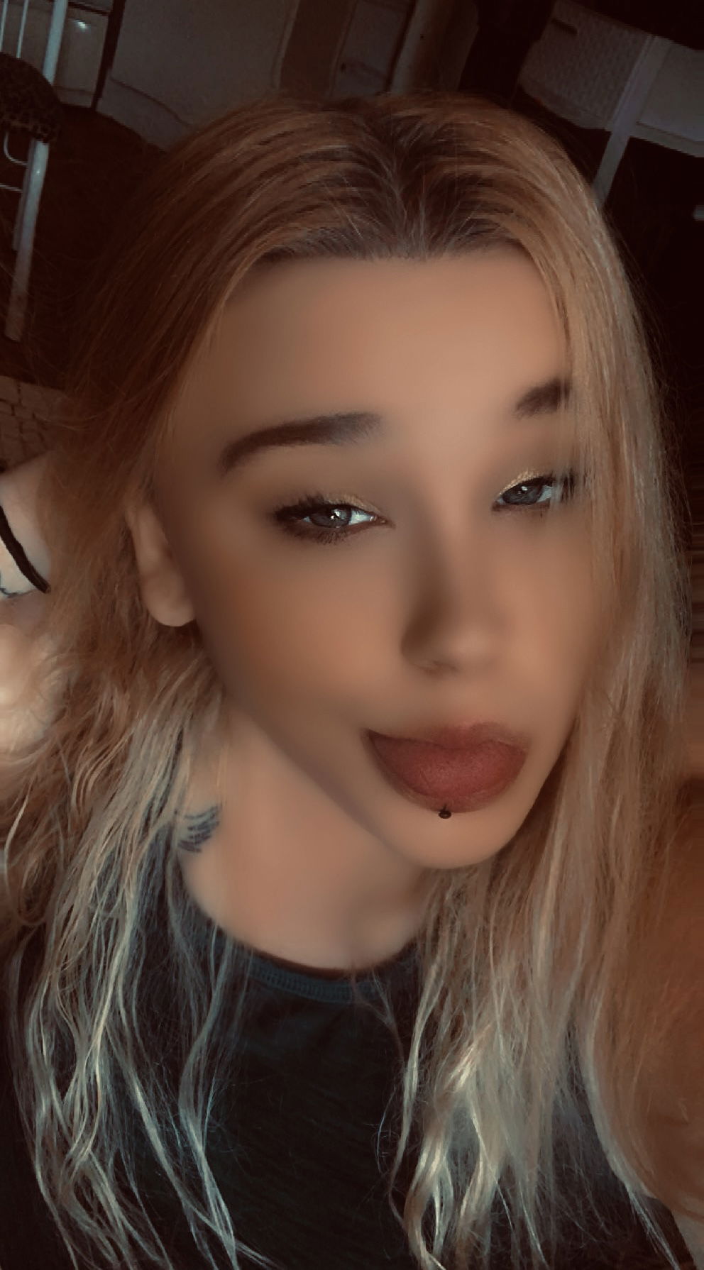Blondasse24
