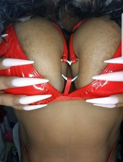 Missdee1818