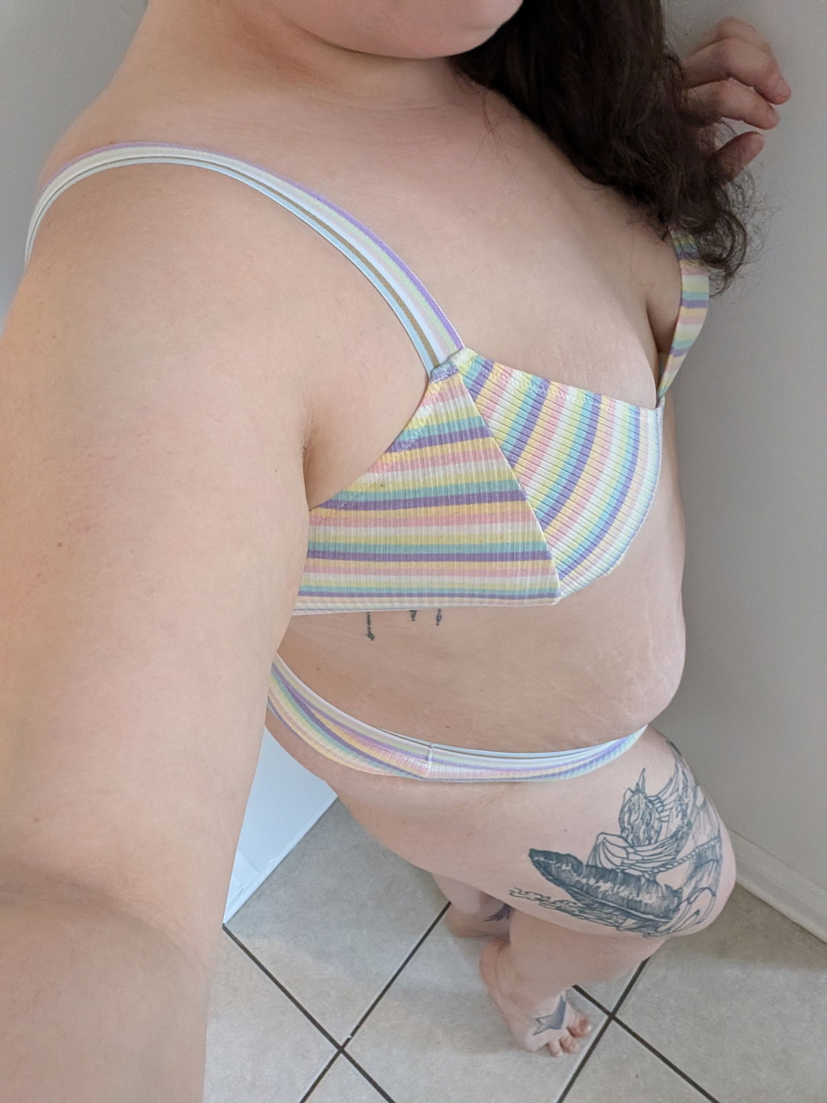 CurvyBbgrl